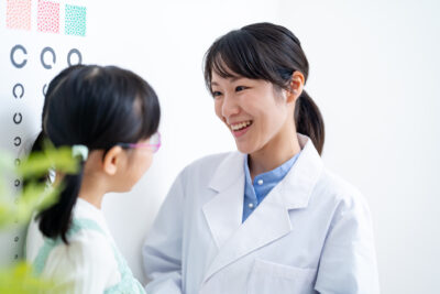 学校検診で視力低下を指摘されたらのアイキャッチ画像